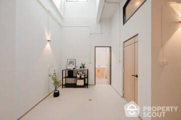 3-BR Townhouse in Bang Khlo