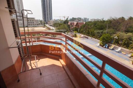 3 Bedrooms Condo in Kieng Talay Condo Pratumnak C011906