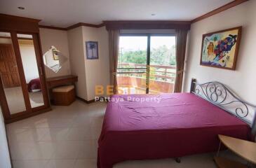 3 Bedrooms Condo in Kieng Talay Condo Pratumnak C011906