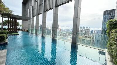 2 Bedrooms Furnished Condo on high floor - The Address Sukhumvit 28