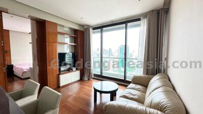 2 Bedrooms Furnished Condo on high floor - The Address Sukhumvit 28