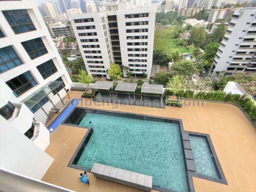 3 Bedrooms Fully Furnished Apartment with Big Balcony - Sukhumvit 39 (Phrom Phong)