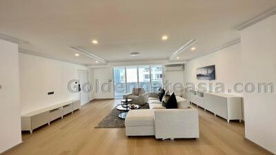 3 Bedrooms newly renovated family friendly condo - Sukhumvit 39 (Phrom Phong)