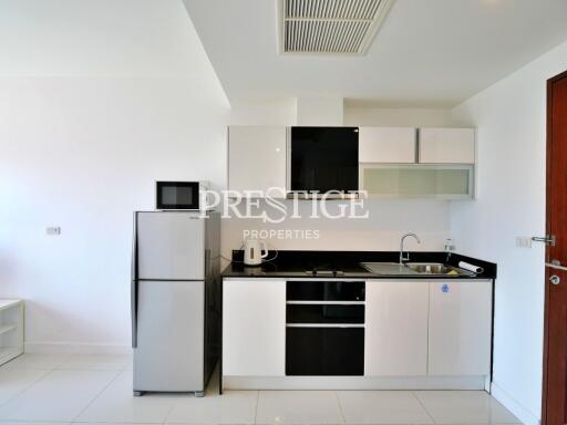 The Axis Condo – 1 Bed 1 Bath in Pratamnak PC6802