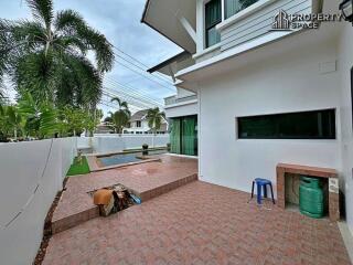 Pet Friendly 5 Bedroom Pool Villa In North Pattaya For Rent