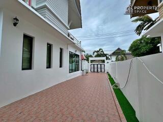 Pet Friendly 5 Bedroom Pool Villa In North Pattaya For Rent