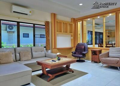 Spacious 2 Bedroom Villa In Soi Siam Country Club Pattaya For Sale