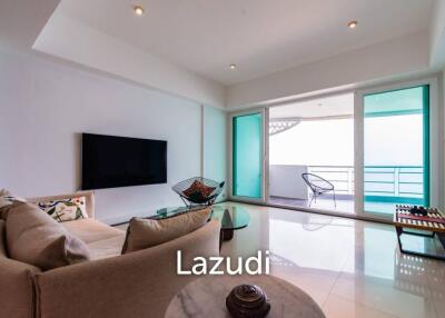 ROYAL BEACH CONDO : Luxurious 3 Beds Condo with Panoramic Seaview