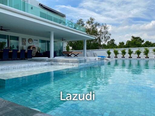 Black Mountain : Luxury 4 Bedroom Pool Villa