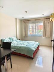 2 Bedrooms @ Park Lane