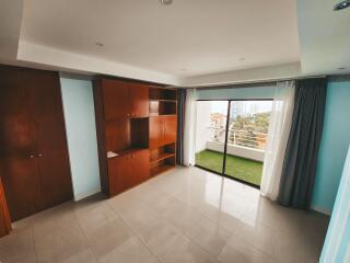 2 Bedrooms @ Pattaya Hill Resort