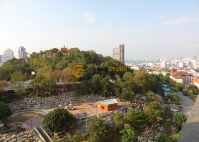 คอนโดนี้ มีห้องนอน 1 Bedrooms ห้องนอน  อยู่ในโครงการ คอนโดมิเนียมชื่อ The Axis Condo Pattaya  