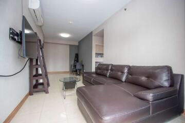 Fully Furnished Two-Bedroom Apartment for Sale in Supalai Monte 2, Chiang Mai