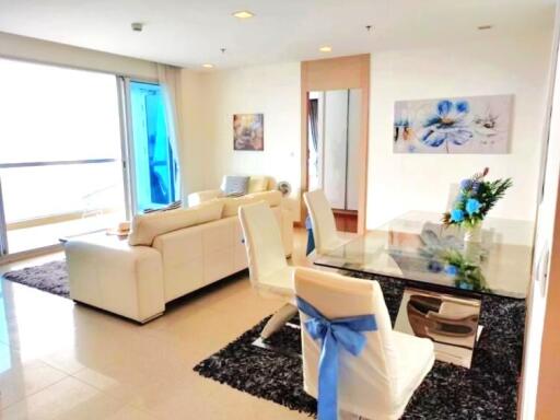 Beachfront 2-Bedroom Condo in Wongamat