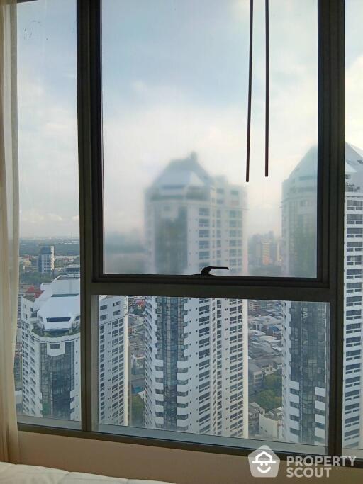 2-BR Condo at The Lumpini 24 near BTS Phrom Phong