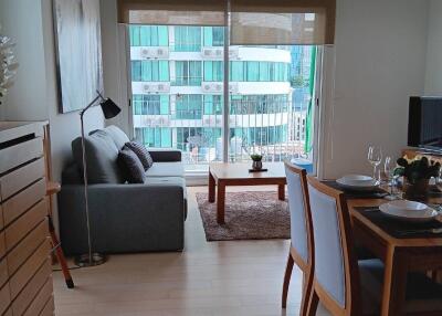 1-BR Condo at Hq Thonglor near BTS Thong Lor