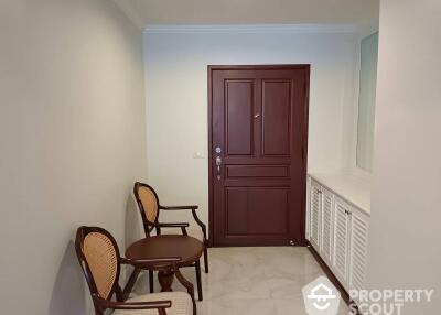 3-BR Condo at Newton Tower Condominium near BTS Nana