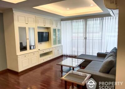 3-BR Condo at Newton Tower Condominium near BTS Nana