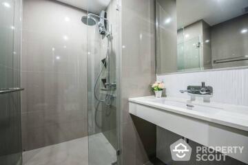 1-BR Condo at Rhythm Sukhumvit 42 near BTS Ekkamai