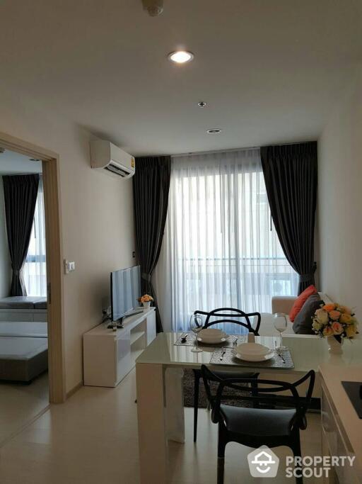 1-BR Condo at Rhythm Sukhumvit 42 near BTS Ekkamai