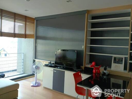 1-BR Condo at Noble Ambience Sarasin near BTS Ratchadamri