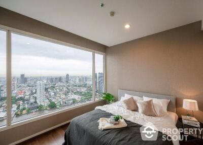 2-BR Condo at Menam Residences in Wat Phraya Krai