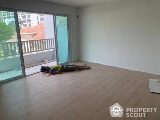 4-BR Townhouse near MRT Sukhumvit