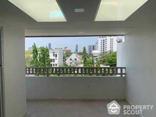 4-BR Townhouse near MRT Sukhumvit