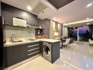 2 Bedrooms Condo in Apus Condominium Central Pattaya C011908