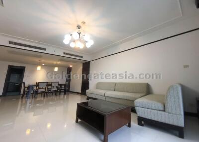 2 Bedrooms condo with big balcony - Wireless Road Phloenchit