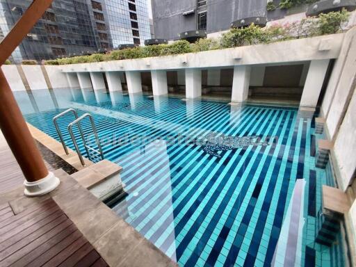 3 Bedrooms Condo at Athenee Residence - Wireless Road, Phloen Chit BTS