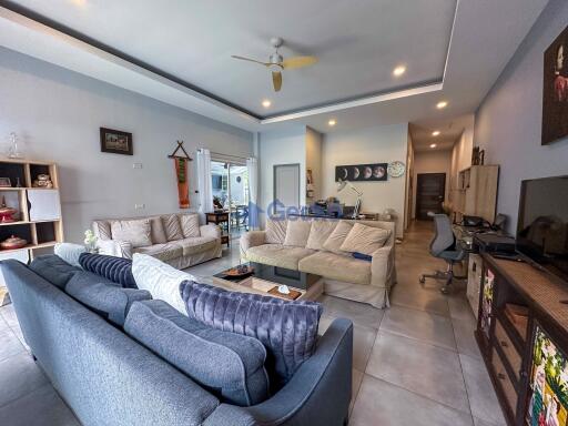 3 Bedrooms House East Pattaya H011674