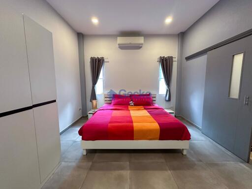 3 Bedrooms House East Pattaya H011674