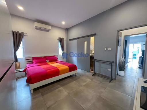 3 Bedrooms House East Pattaya H011674