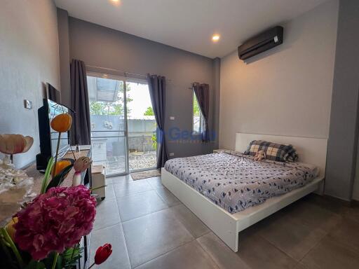 3 Bedrooms House East Pattaya H011674