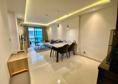 2 Bedrooms Condo in Club Royal Wongamat C011669