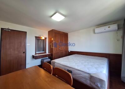 3 Bedrooms Condo in Grand Condotel Jomtien C011671
