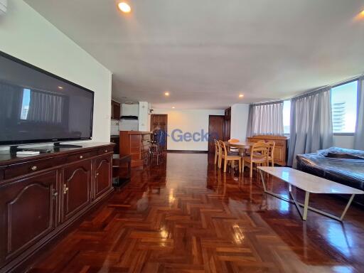 3 Bedrooms Condo in Grand Condotel Jomtien C011671