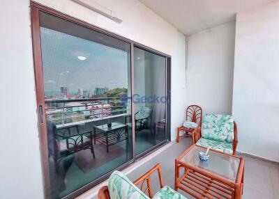 Studio Condo in Pattaya Hill Resort Pratumnak C010874