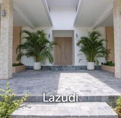 PALM HILLS RESIDENCE: Immaculate 4 bed pool villa