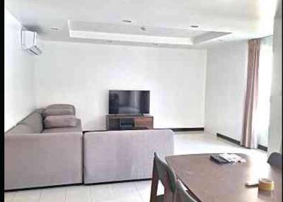 3-BR Condo at Avenue 61 Condominium near BTS Thong Lor