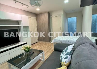 Condo at The One Plus Srinakarin for rent