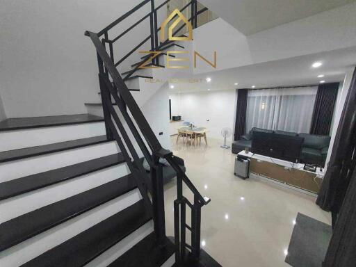 Modern 4 Bedroom Big Corner House in Thalang For Rent