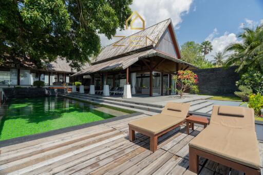 Luxury Villa - 5 Bedrooms in Thalang For Rent