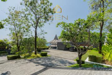 Luxury Villa - 5 Bedrooms in Thalang For Rent