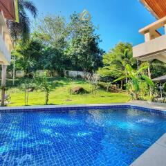 Luxury Villa 3 Bbedrooms for Sale in Rawai