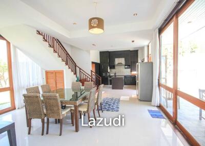 4 Bedroom Pool Villa 200 Meters From Dolphin Bay Beach