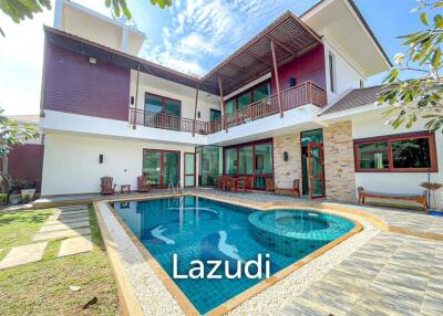 4 Bedroom Pool Villa 200 Meters From Dolphin Bay Beach