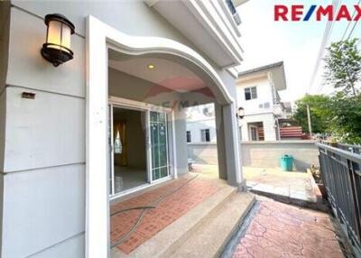 169 Sqm., 3 Beds Townhouse listed for ฿ 4,100,000.