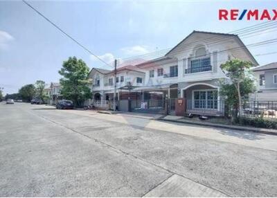 169 Sqm., 3 Beds Townhouse listed for ฿ 4,100,000.